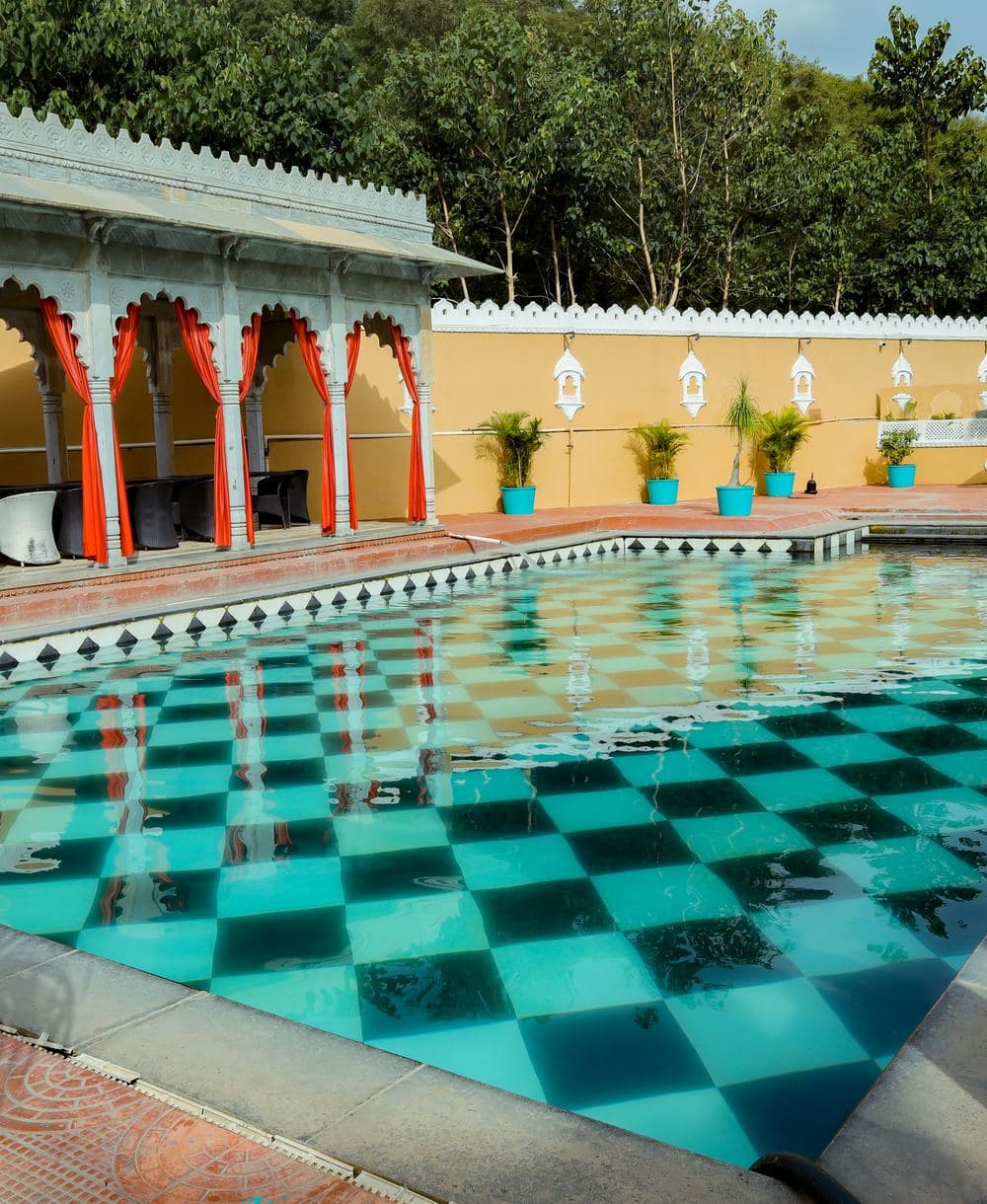 Restful elegance amidst lush heritage grounds inset detail