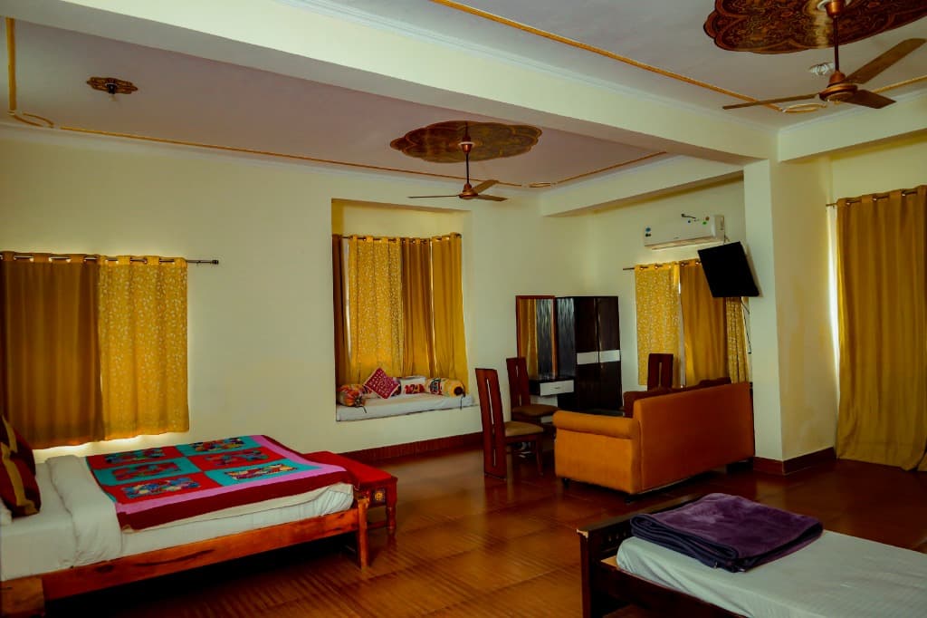 Family Deluxe Room expansive suite layout